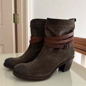 FryeBrown Ankle Boots size 8